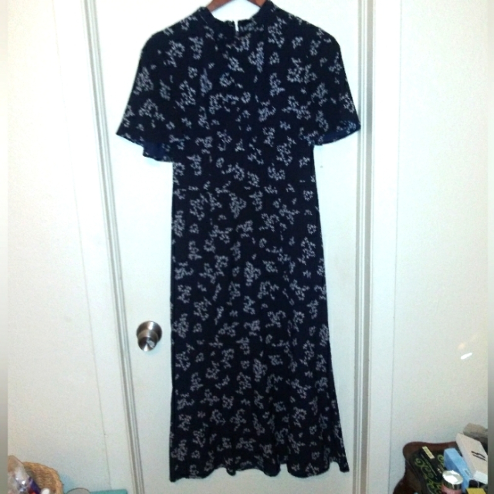 French Connection Flutter Sleeve Navy Dress Size 8 NWOT
